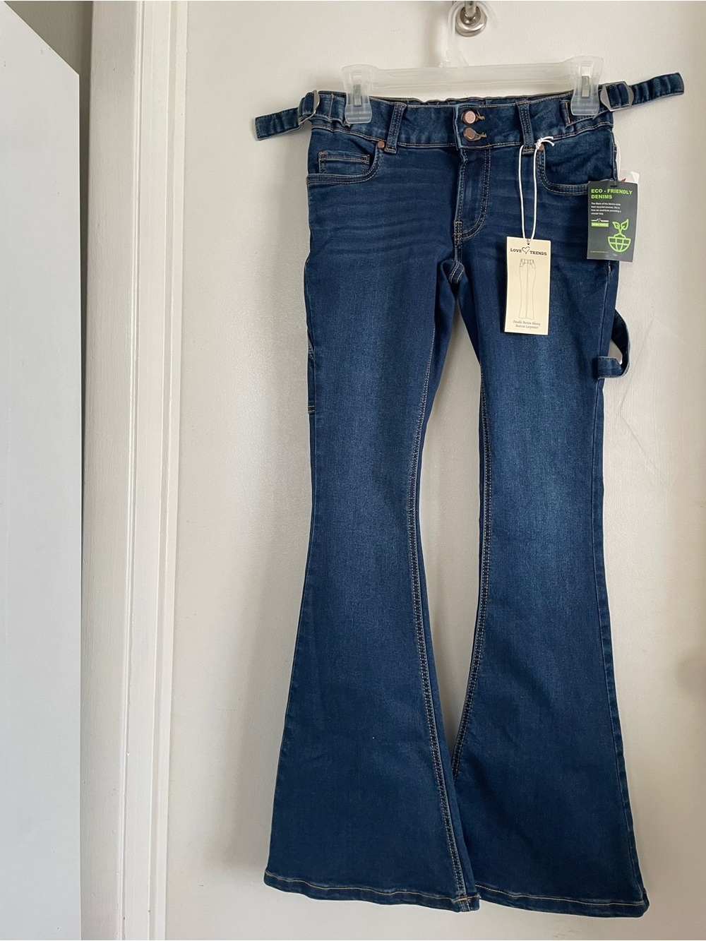 Eco-Friendly Dark Wash Flare Jeans - Women's